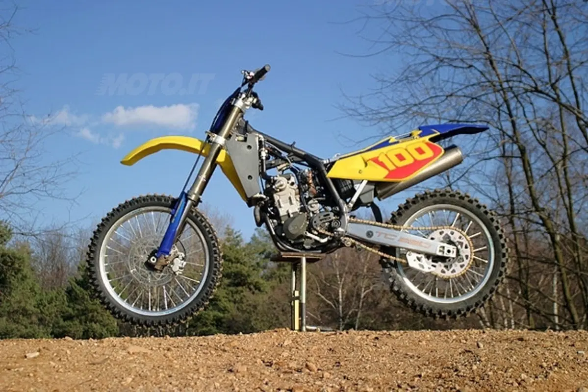 HUSQVARNA (12)