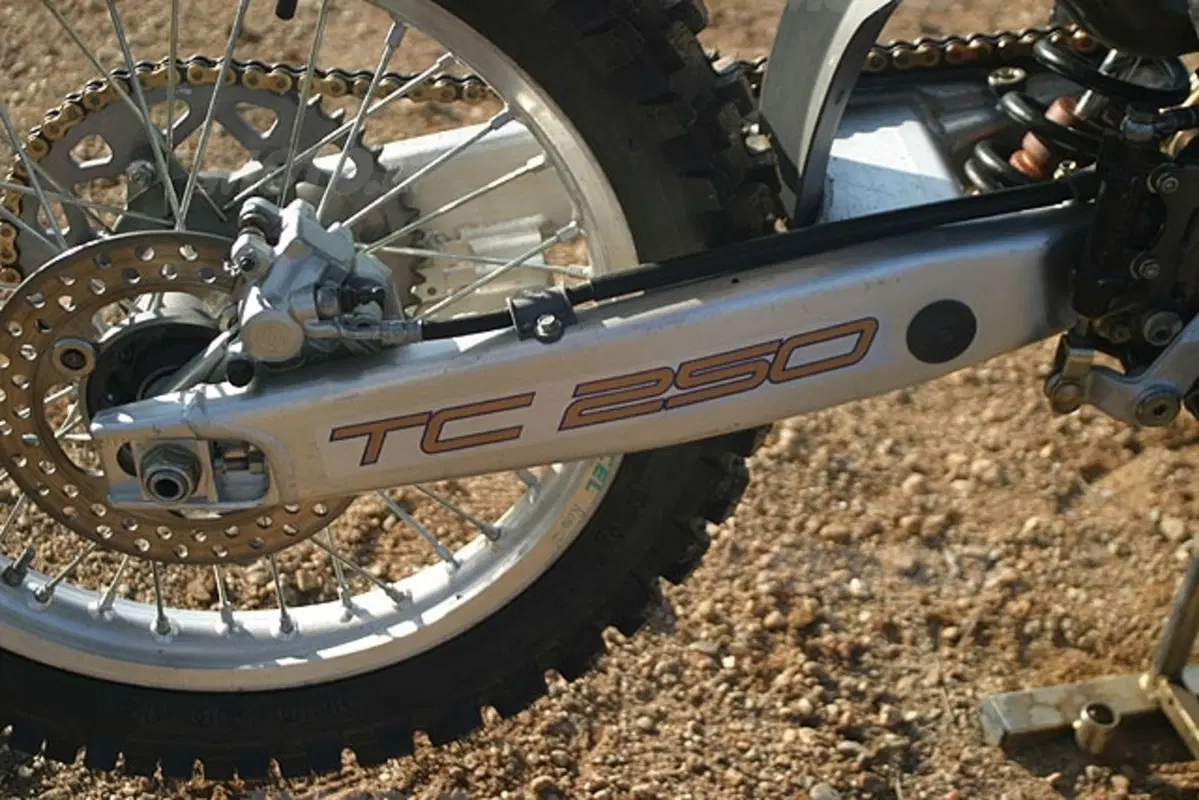 HUSQVARNA (20)