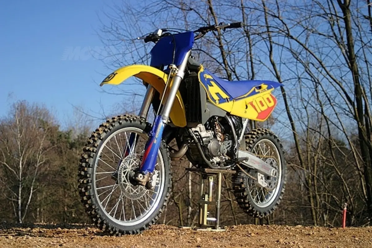 HUSQVARNA (37)