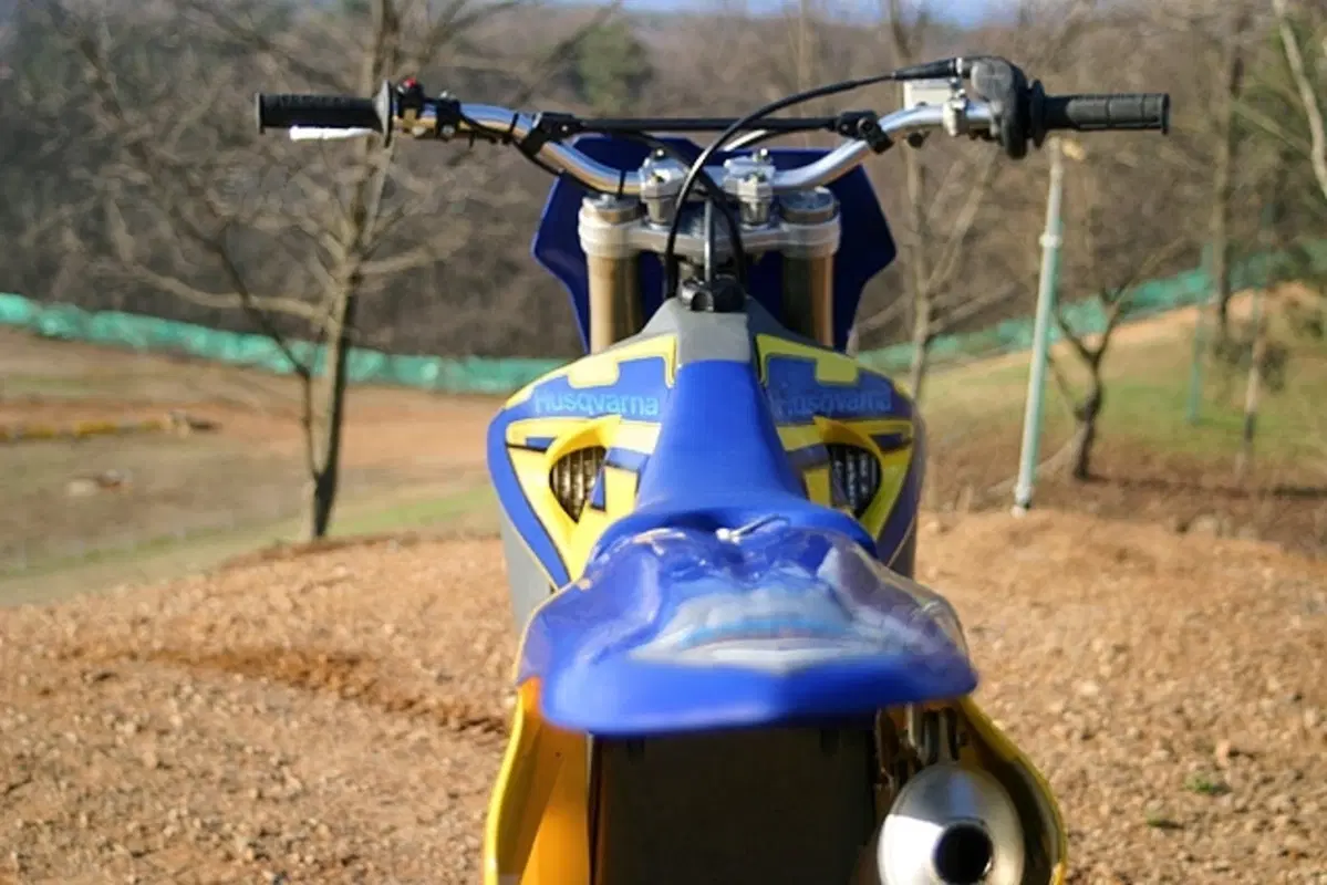 HUSQVARNA (39)