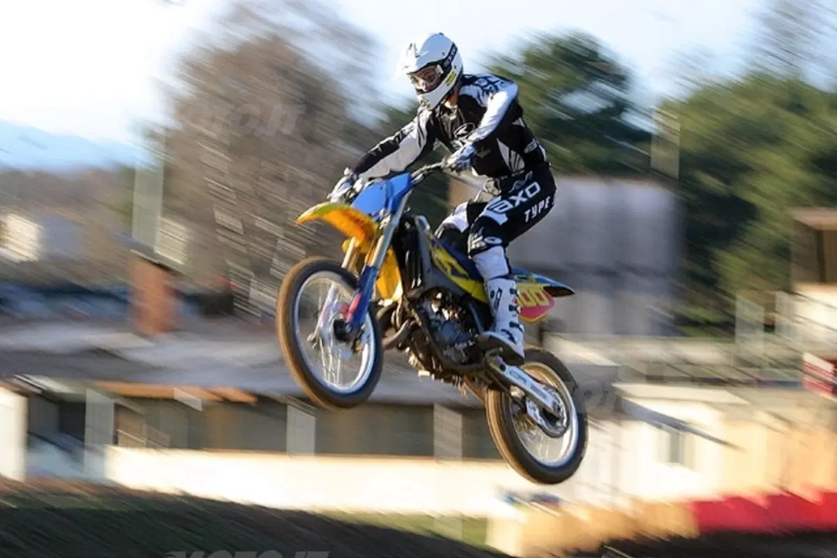 HUSQVARNA (49)