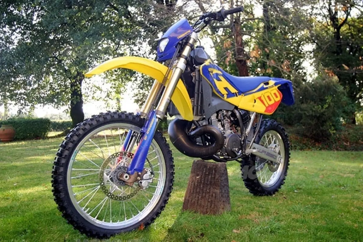 HUSQVARNA WR 250 e TE 250 (3)