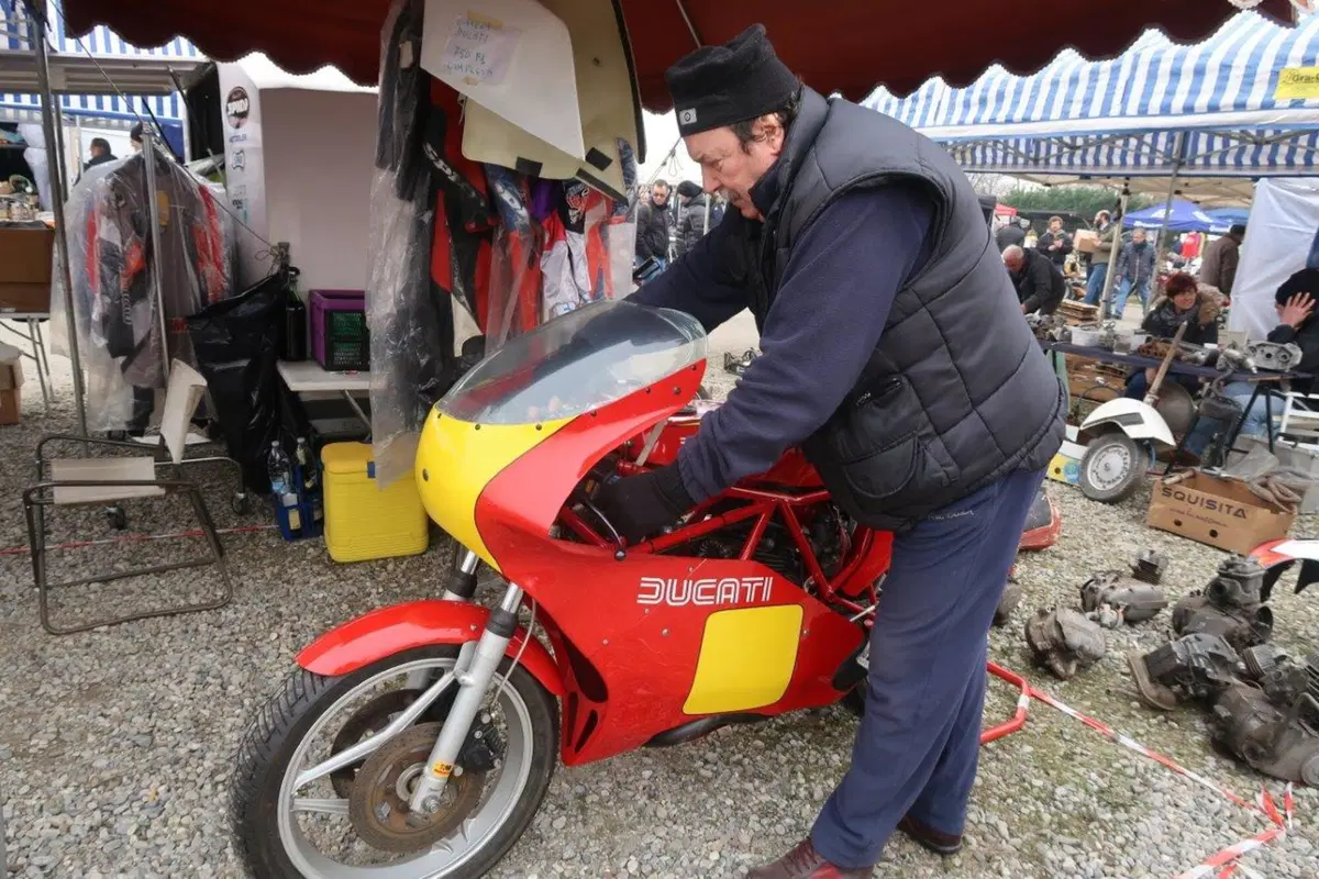 Mostra Scambio di Novegro: le Ducati e cosa c'era da comperare (79)