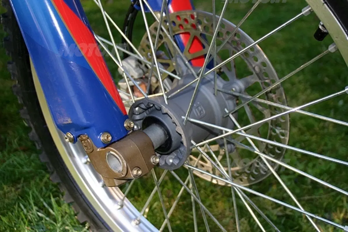 HUSQVARNA WR 250 e TE 250 (39)