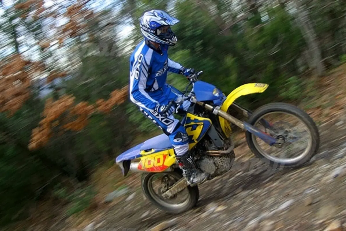 HUSQVARNA WR 250 e TE 250 (40)
