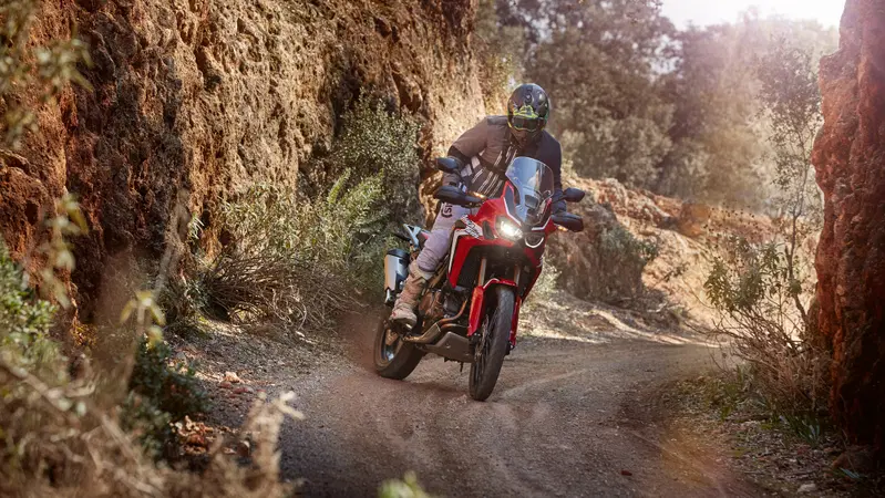 Honda Africa Twin CRF1000L 2018 TEST: S'&egrave; dopata!