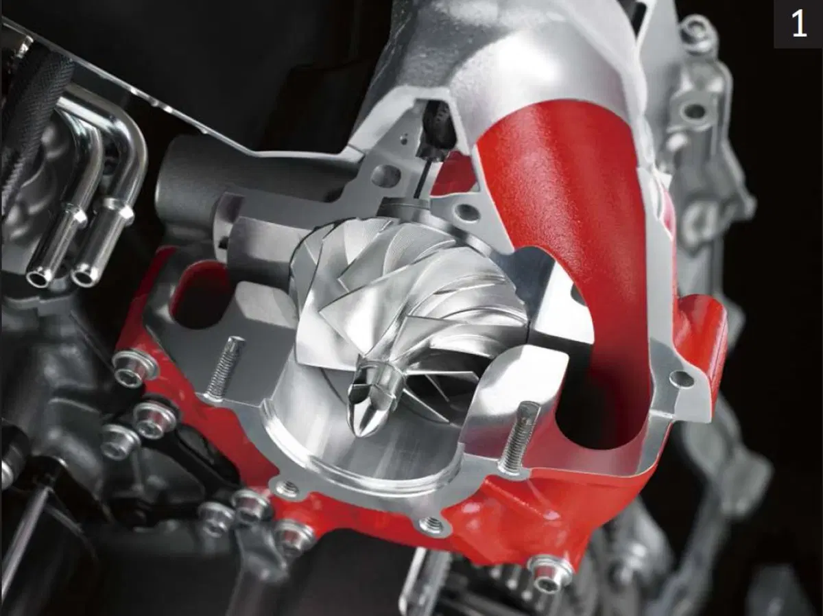 La straordinaria Tecnica della Kawasaki H2  (3)