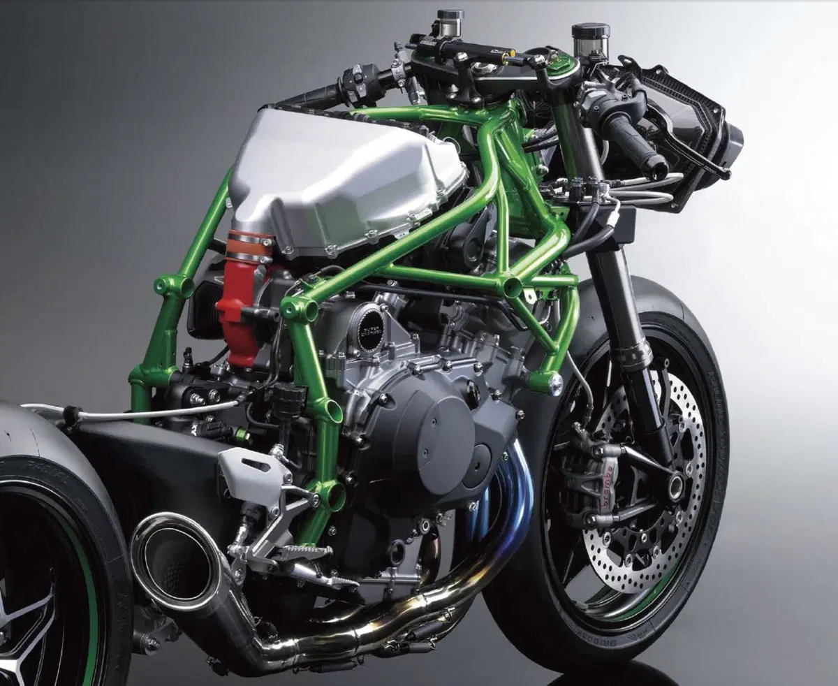 La straordinaria Tecnica della Kawasaki H2  (5)