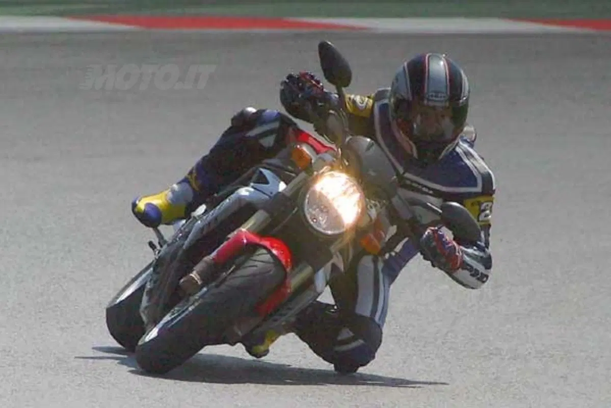 MV AGUSTA Brutale S (6)