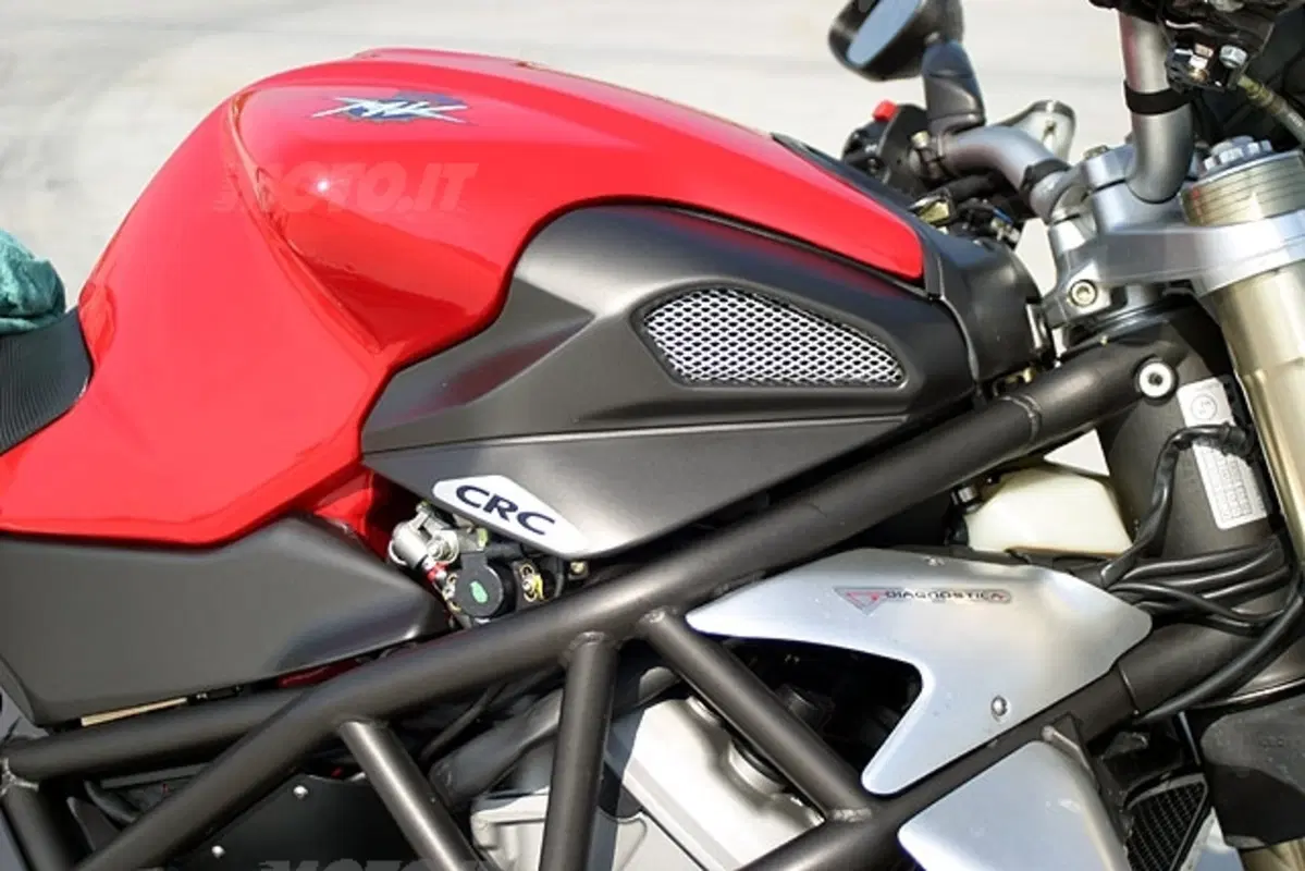 MV AGUSTA Brutale S (11)