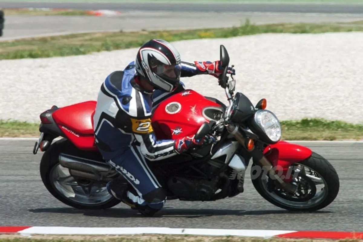 MV AGUSTA Brutale S (17)