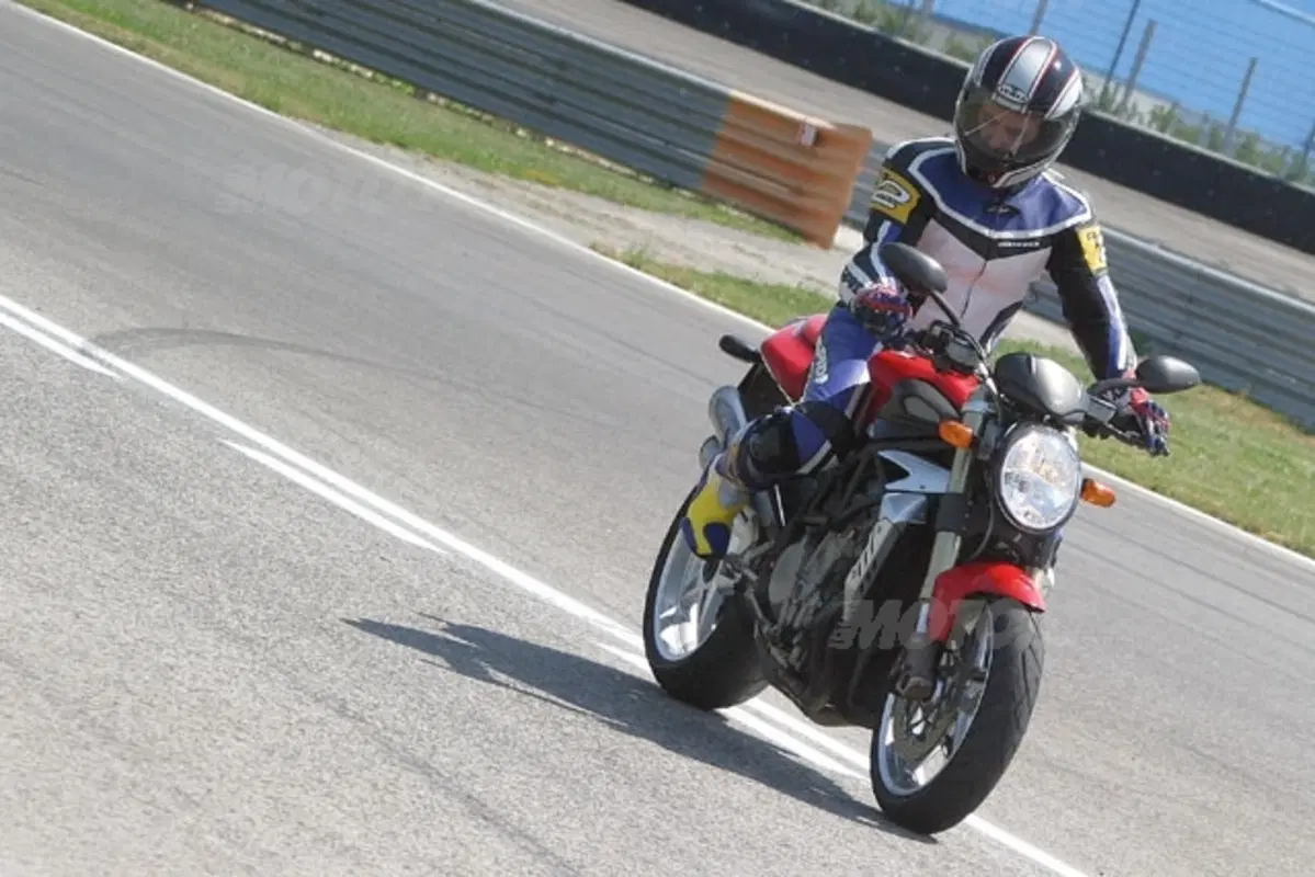 MV AGUSTA Brutale S (20)