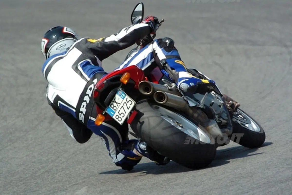 MV AGUSTA Brutale S (23)