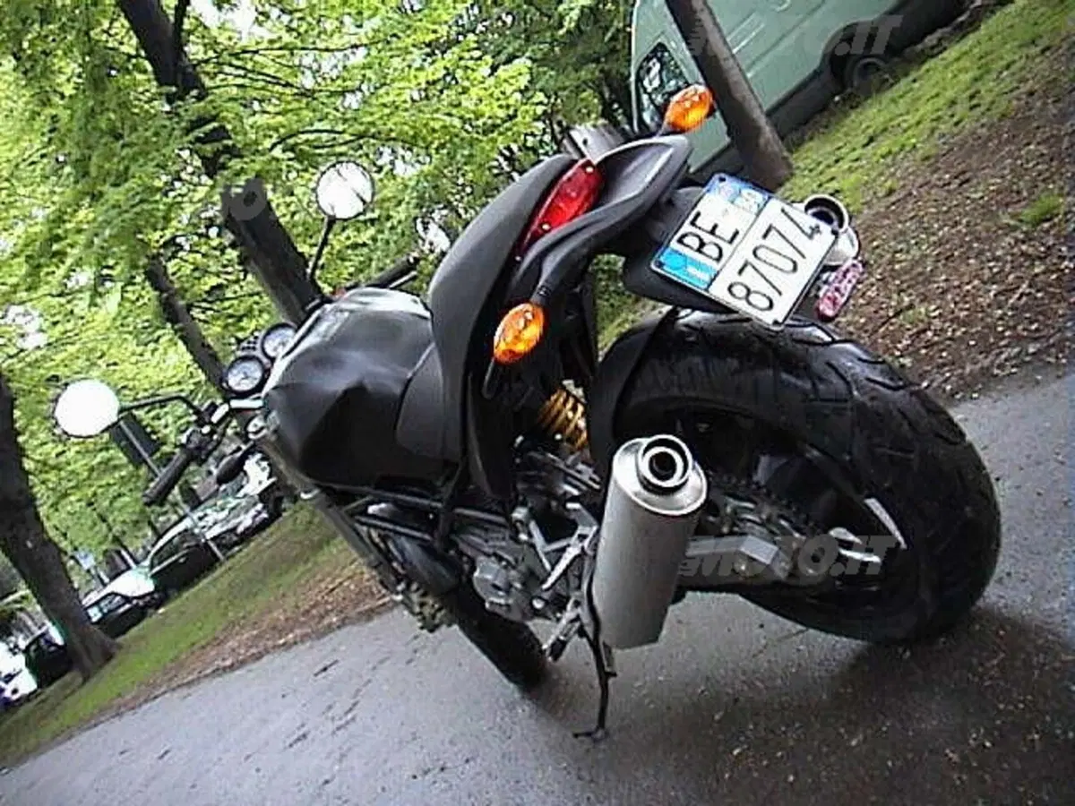 Ducati Monster Dark 620 i.e. (3)