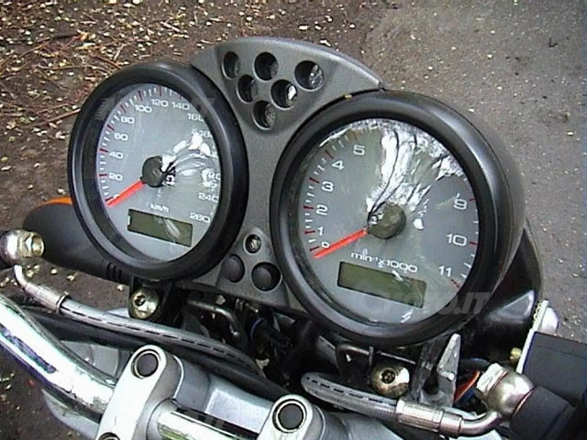 Ducati Monster Dark 620 i.e. (5)