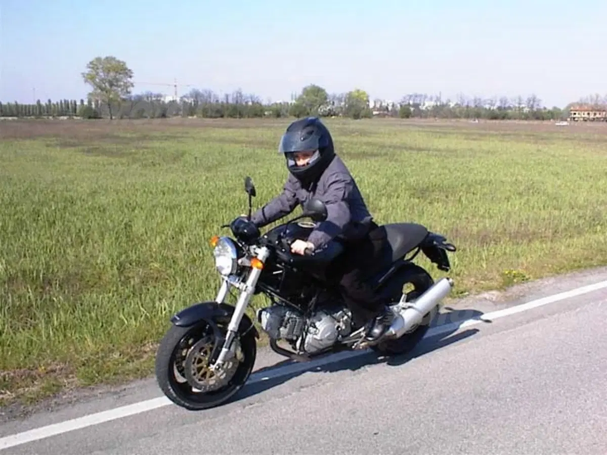 Ducati Monster Dark 620 i.e. (11)
