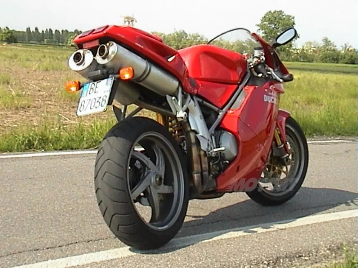 Ducati 998 (2)