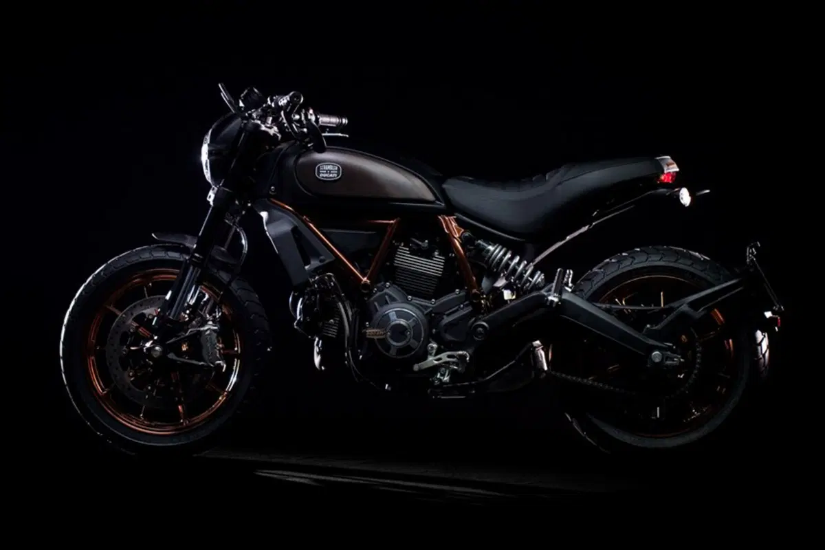 Ducati Scrambler 800 Scrambler 800 Italia Independent (2015 - 16) (2)