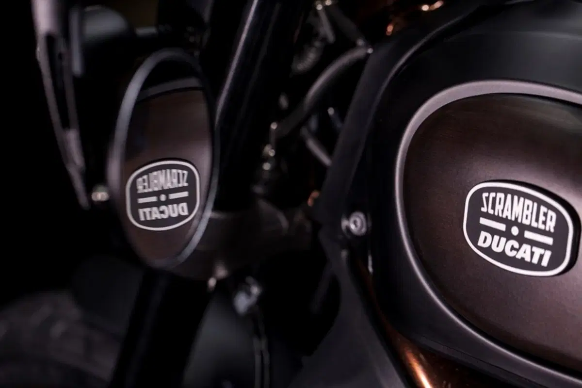 Ducati Scrambler 800 Scrambler 800 Italia Independent (2015 - 16) (4)