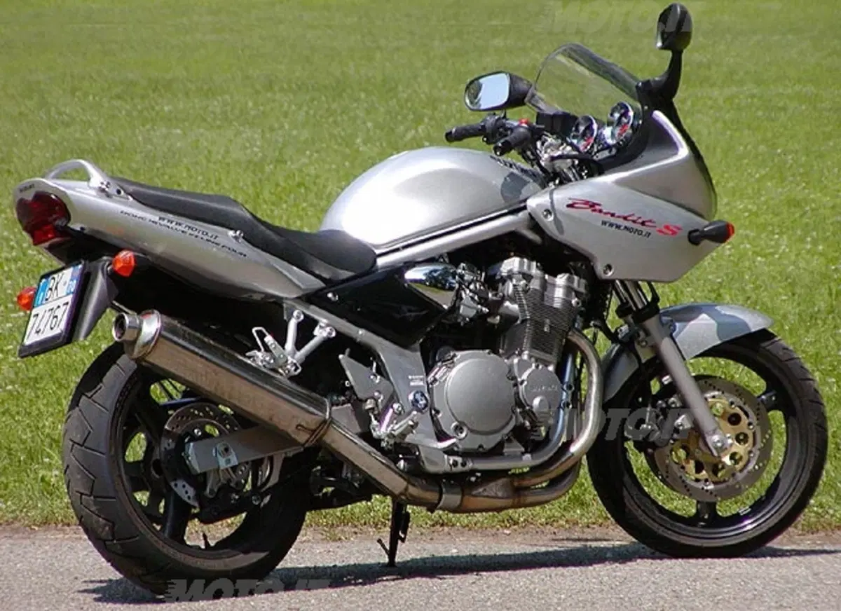 SUZUKI GSF 600 Bandit S (3)