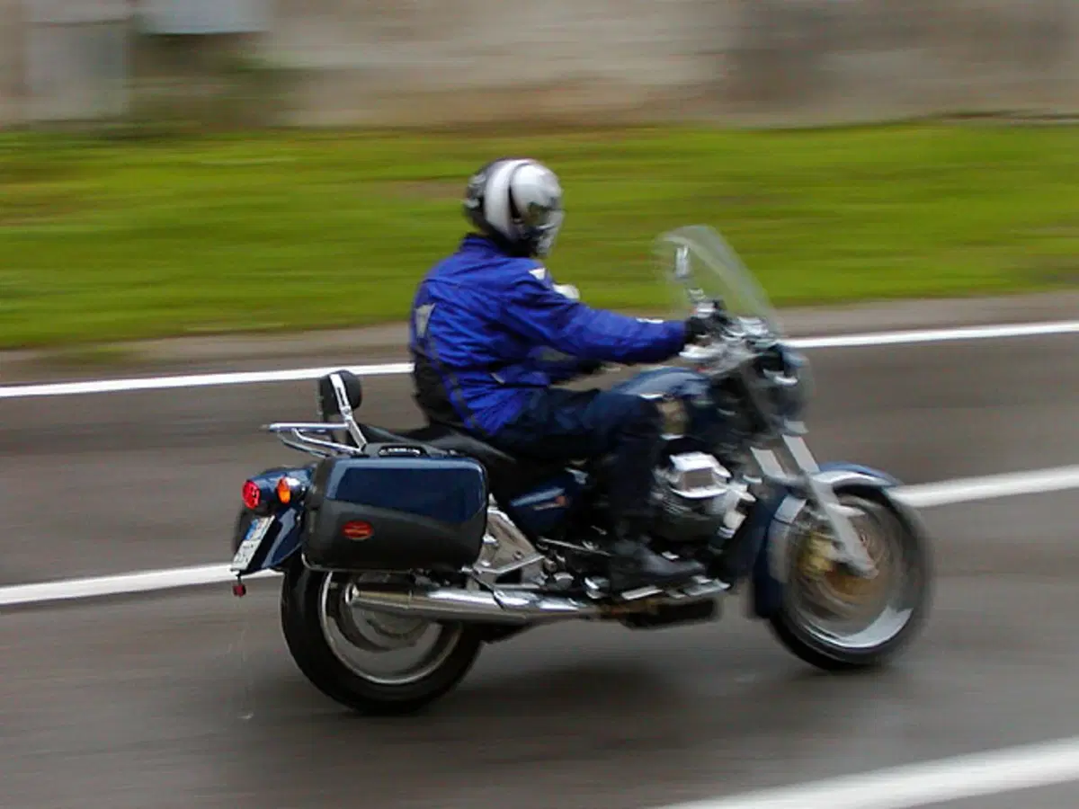 MOTO GUZZI California EV Touring (8)