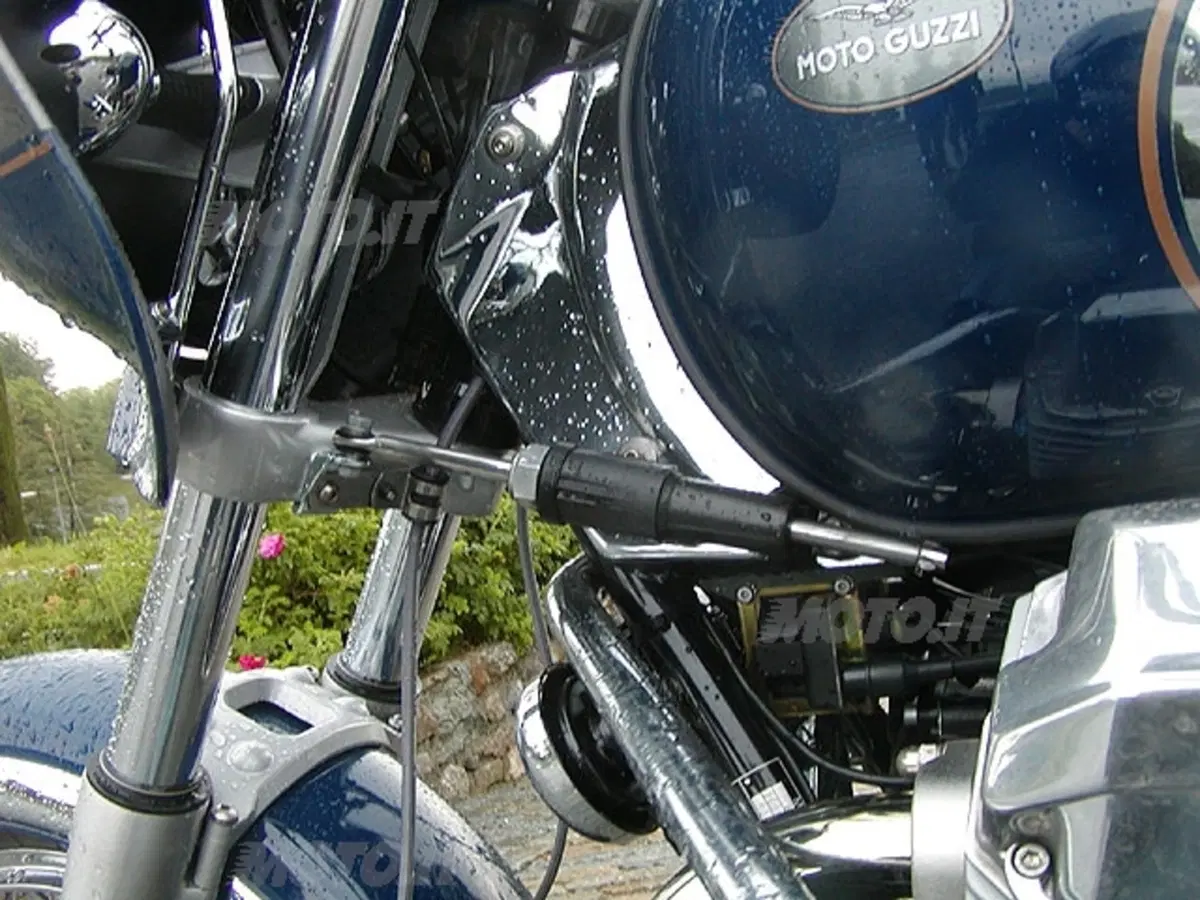 MOTO GUZZI California EV Touring (10)