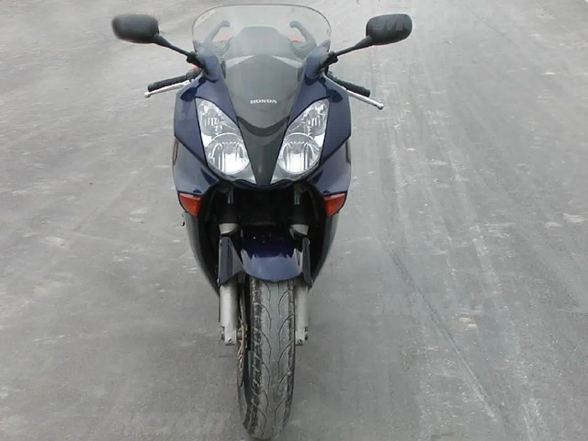 HONDA VFR (5)