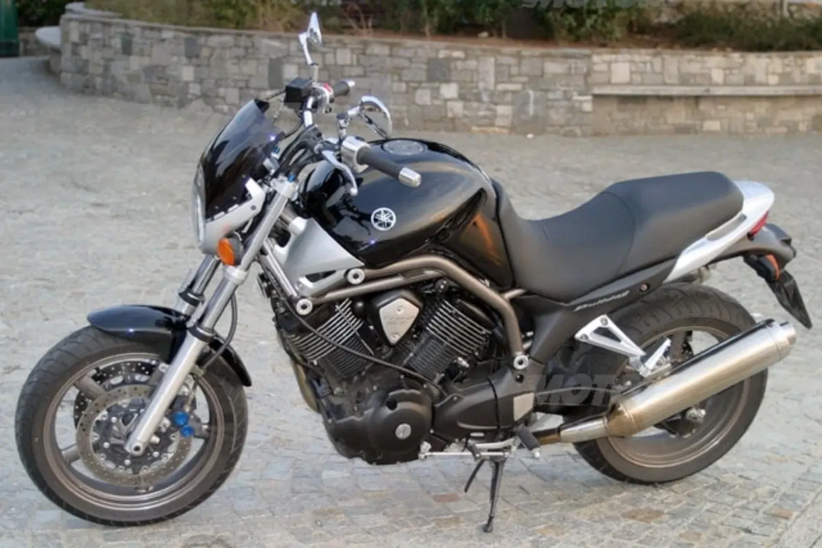 YAMAHA BT 1100 Bulldog (5)