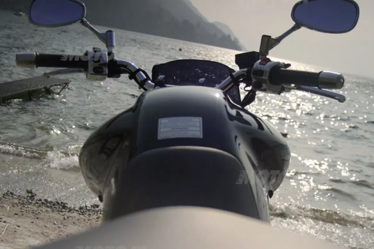 YAMAHA BT 1100 Bulldog (9)