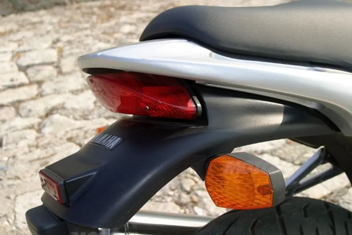 YAMAHA BT 1100 Bulldog (15)