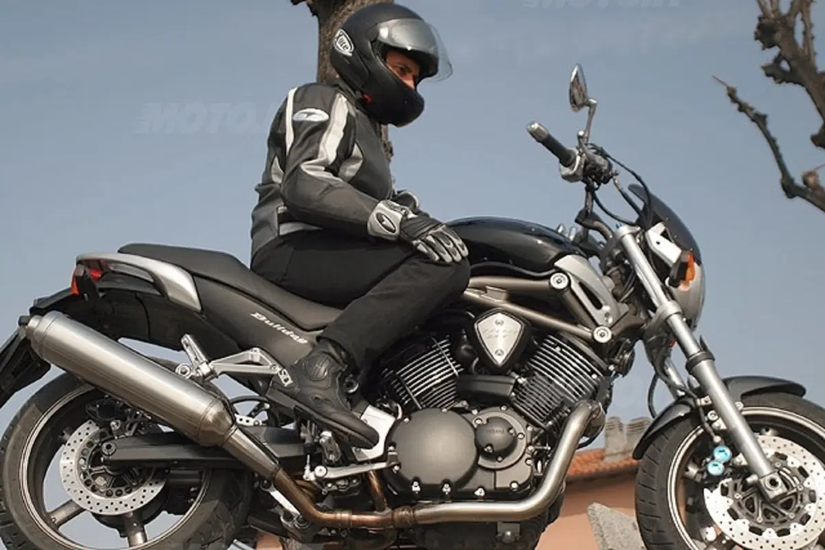 YAMAHA BT 1100 Bulldog (16)