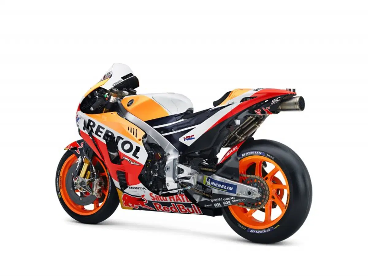 MotoGP. HRC svela le nuove livree 2018 (13)