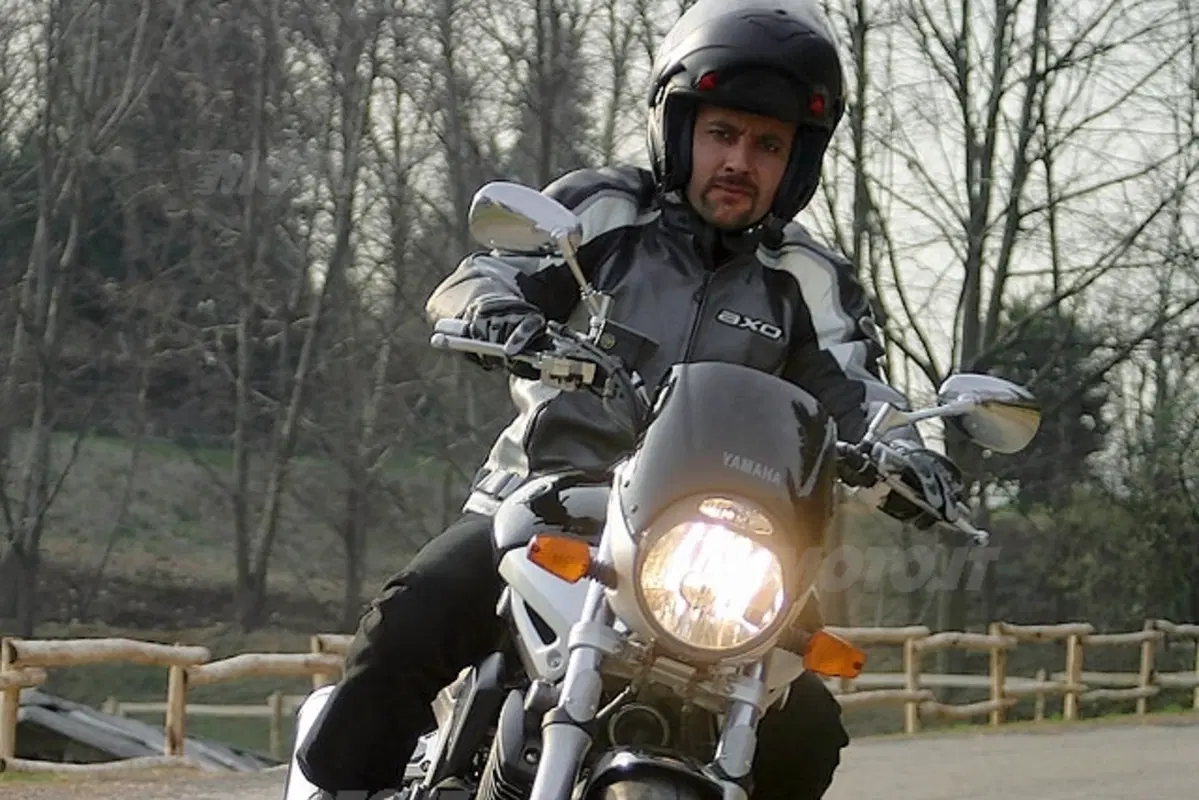 YAMAHA BT 1100 Bulldog (23)