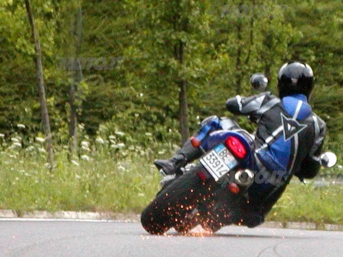 HONDA CB 600 F Hornet (6)