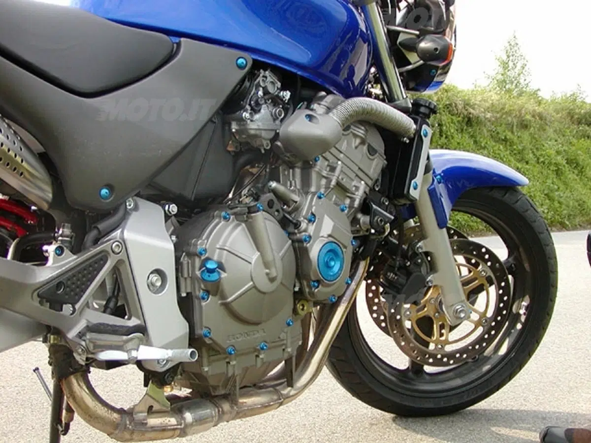 HONDA CB 600 F Hornet (7)
