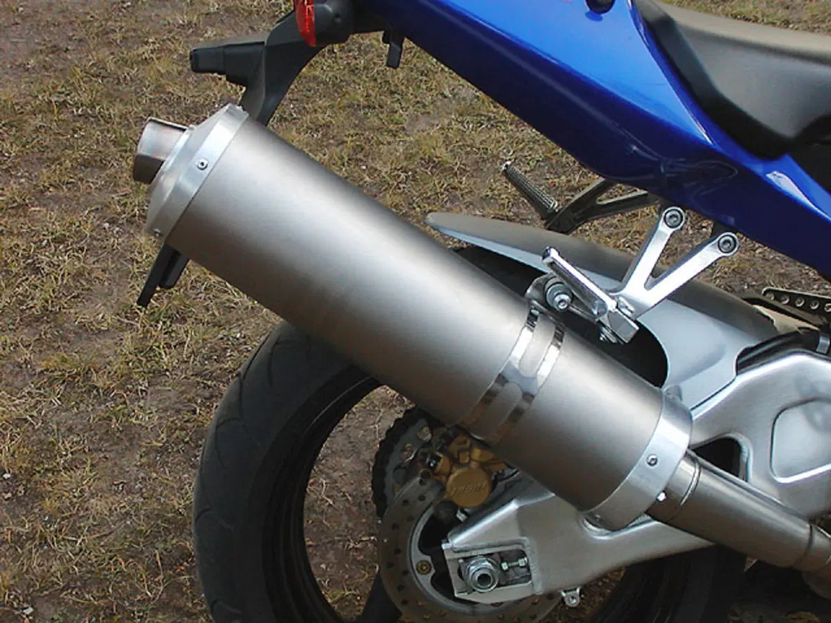 HONDA CBR 900 RR (8)