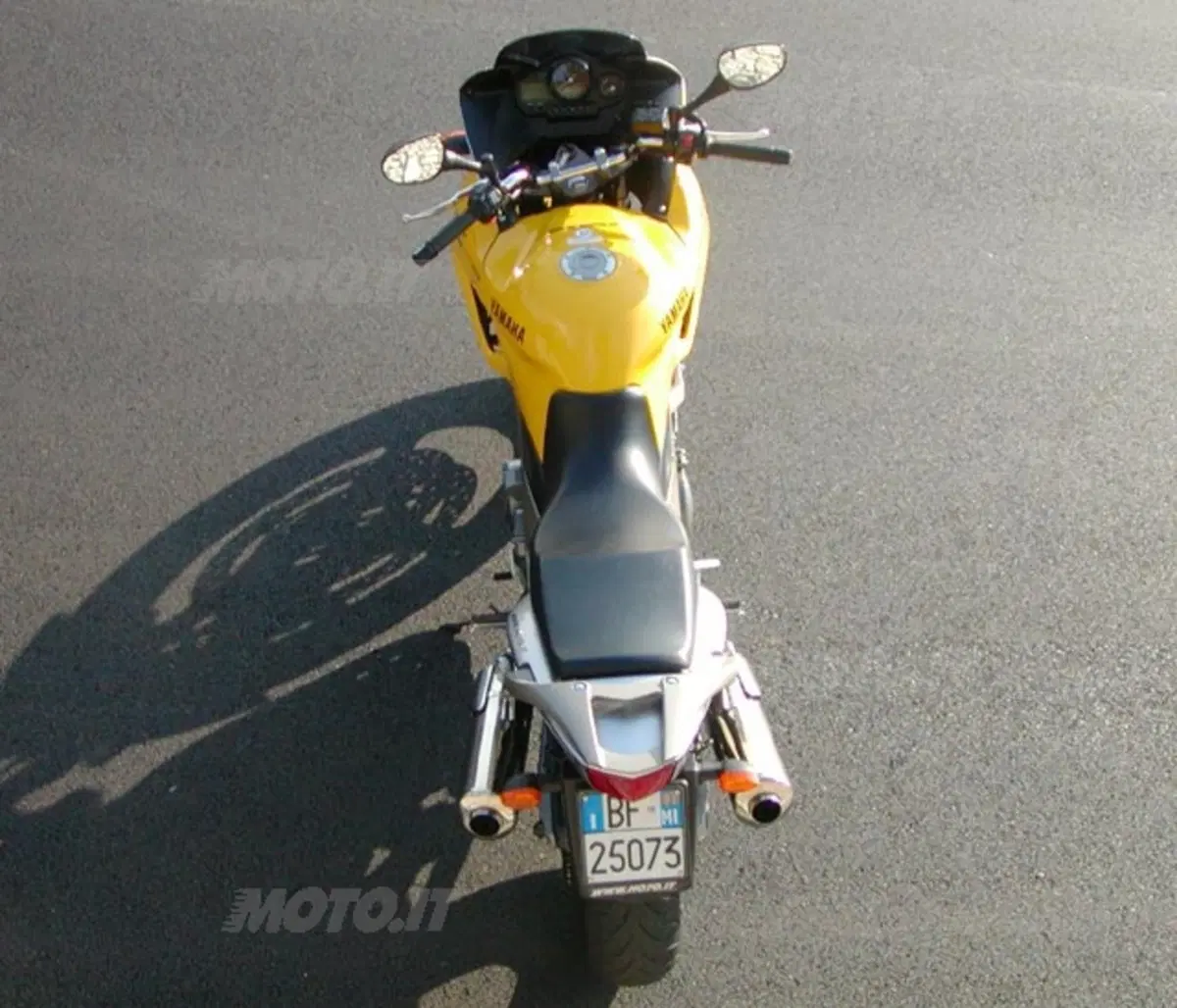 YAMAHA TDM 900 (4)