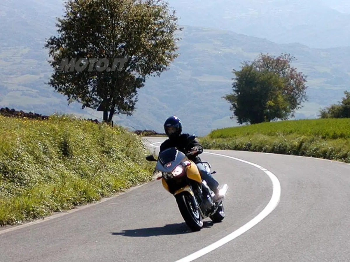 YAMAHA TDM 900 (6)
