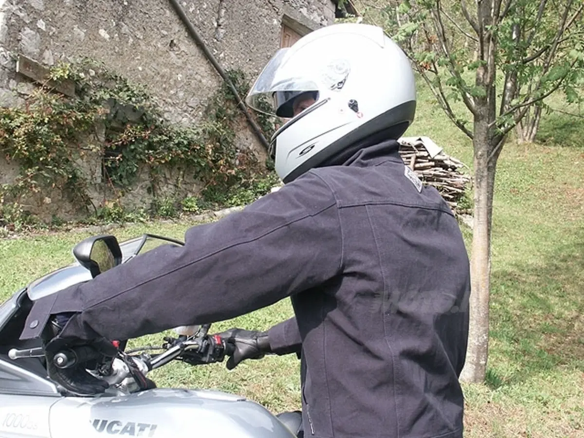 DUCATI Multistrada 1000 DS (16)