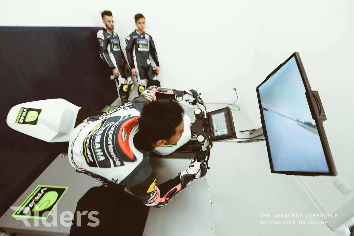 Riders dedica un numero monografico a Valentino Rossi (6)