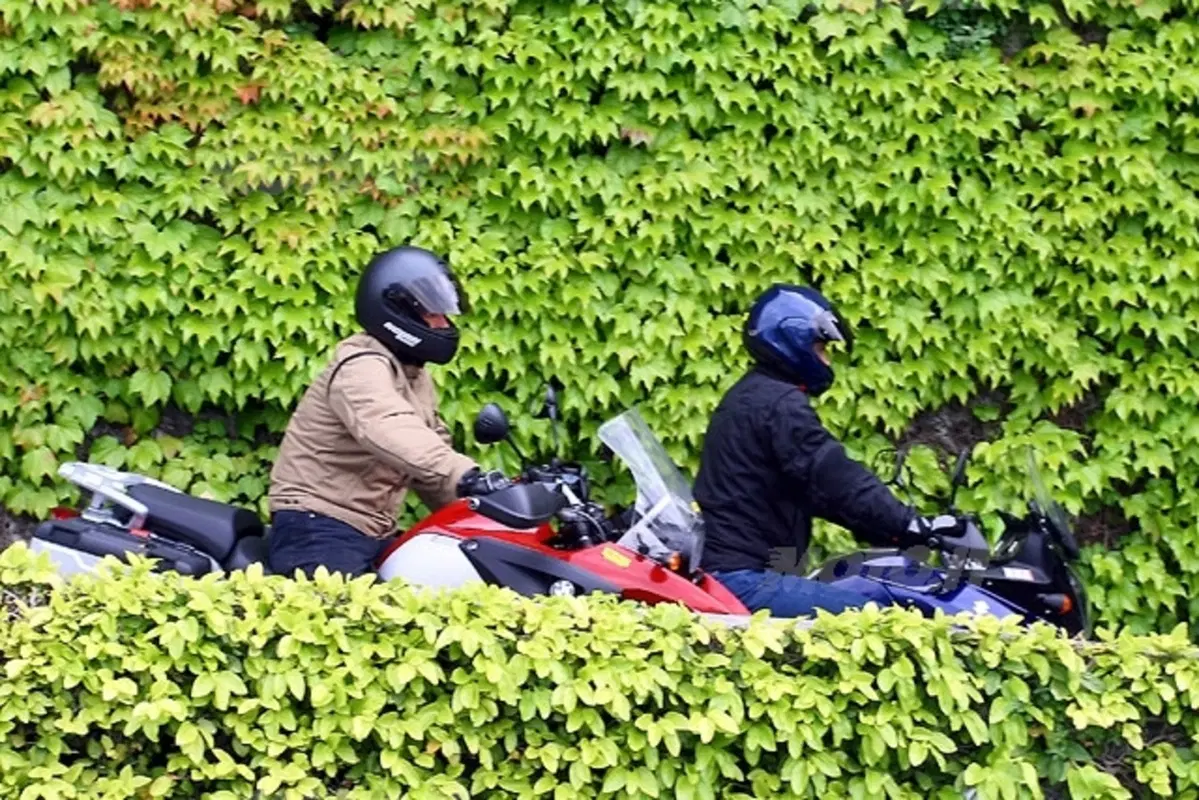 BMW R1200 GS e SUZUKI V-Strom 1000 (20)