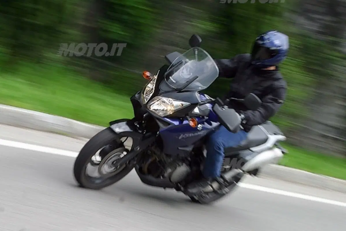 BMW R1200 GS e SUZUKI V-Strom 1000 (23)