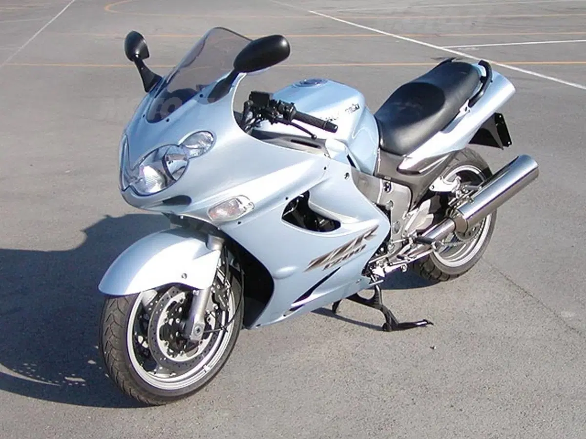KAWASAKI ZZR 1200 e 600 (2)