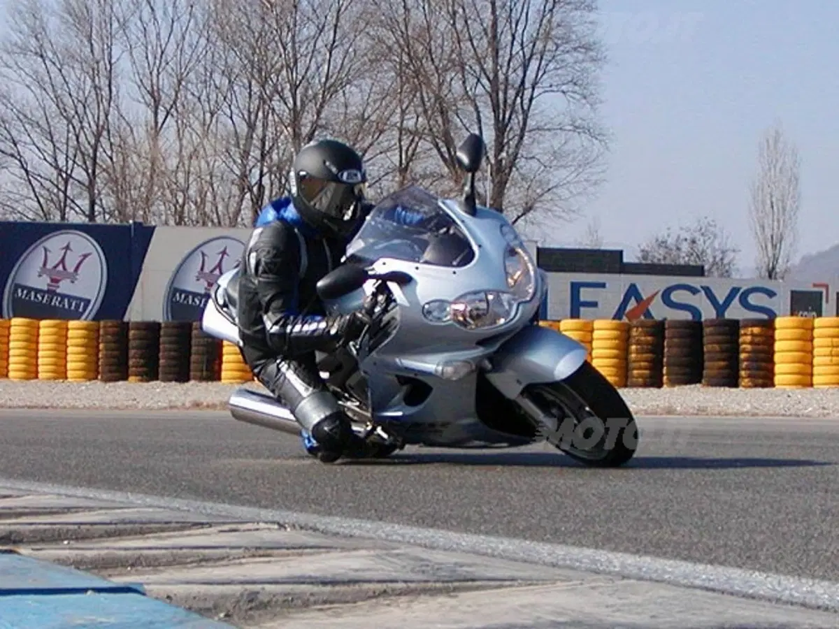 KAWASAKI ZZR 1200 e 600 (4)