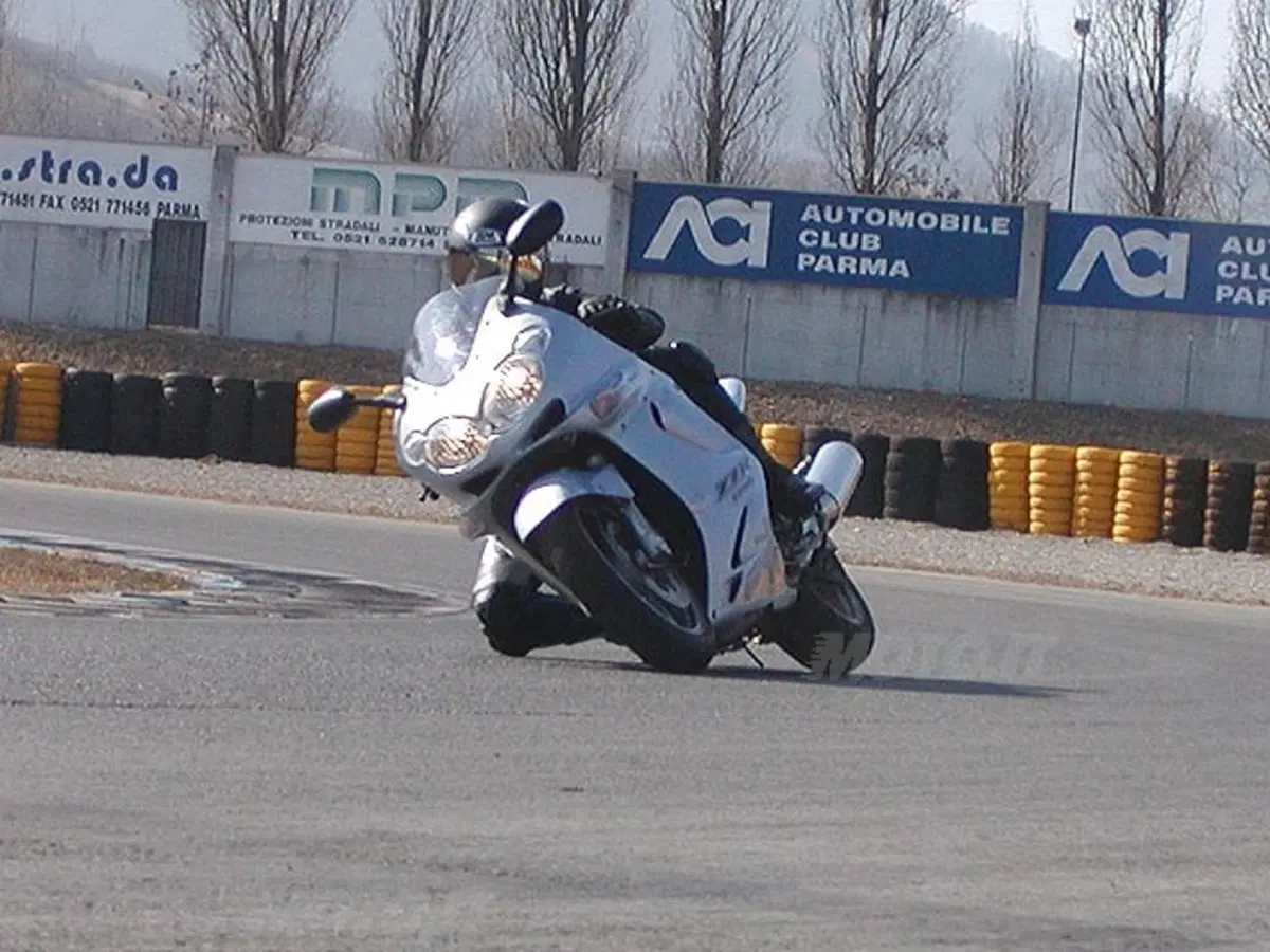KAWASAKI ZZR 1200 e 600 (5)