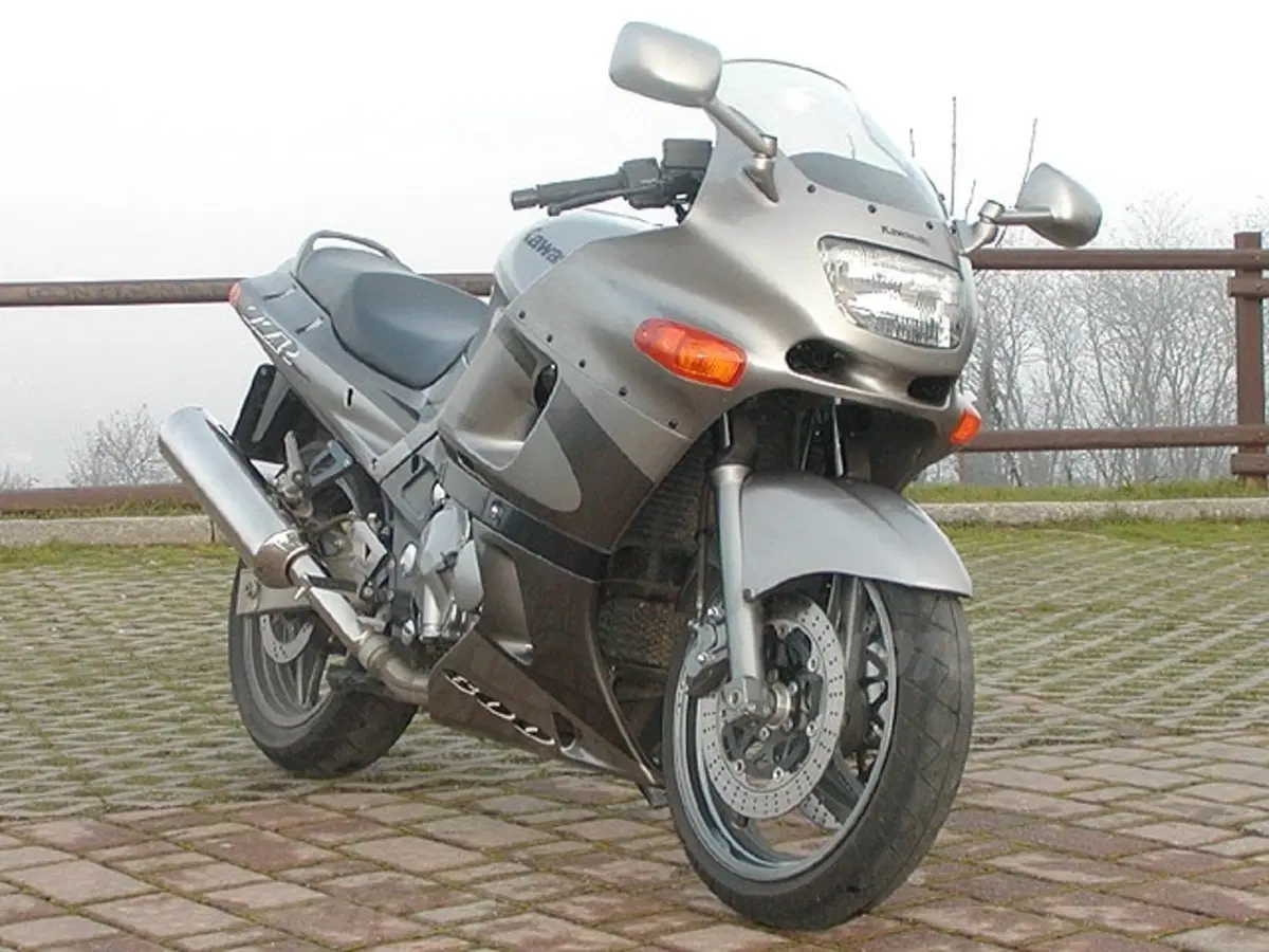 KAWASAKI ZZR 1200 e 600 (14)