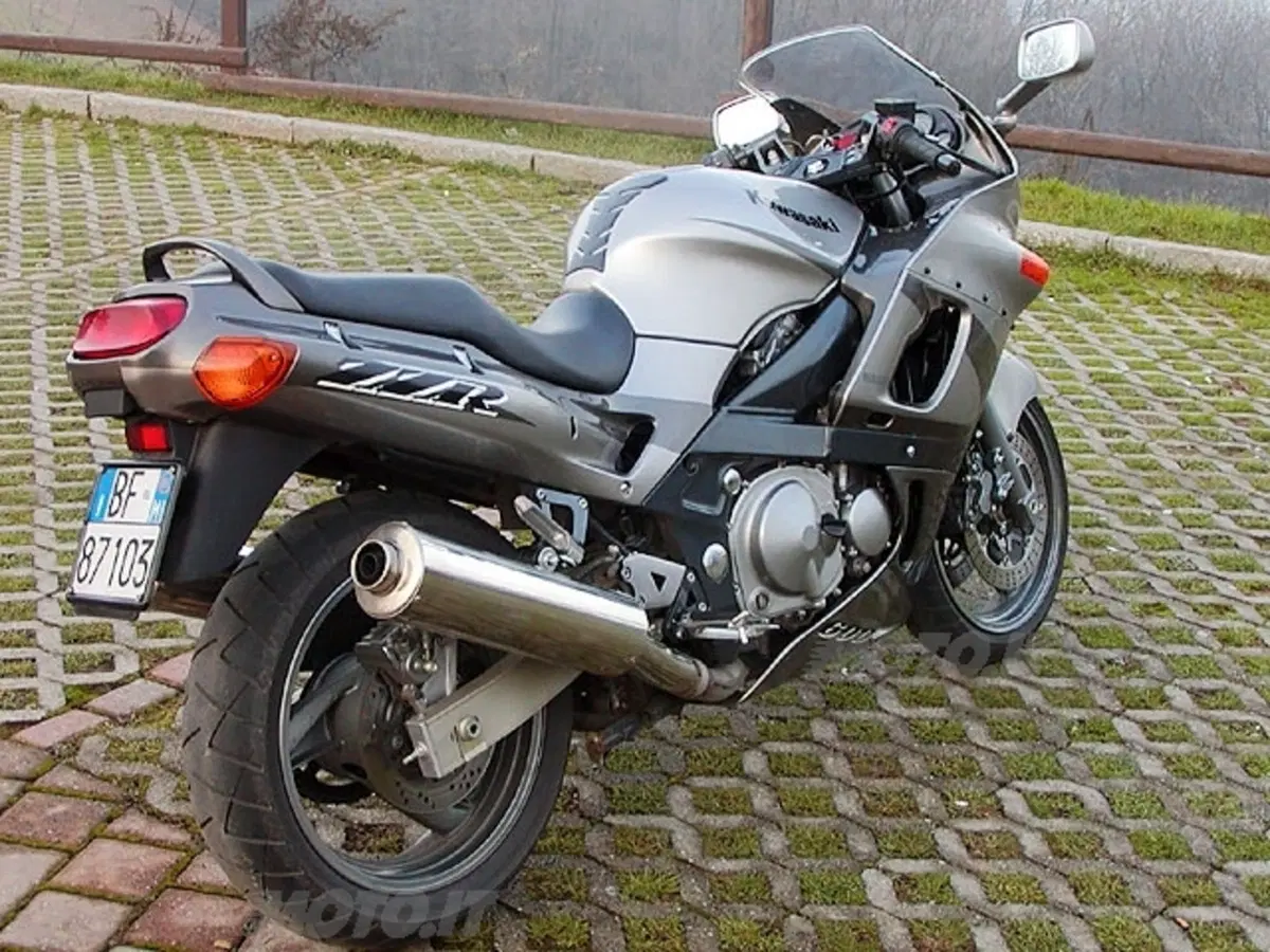 KAWASAKI ZZR 1200 e 600 (15)