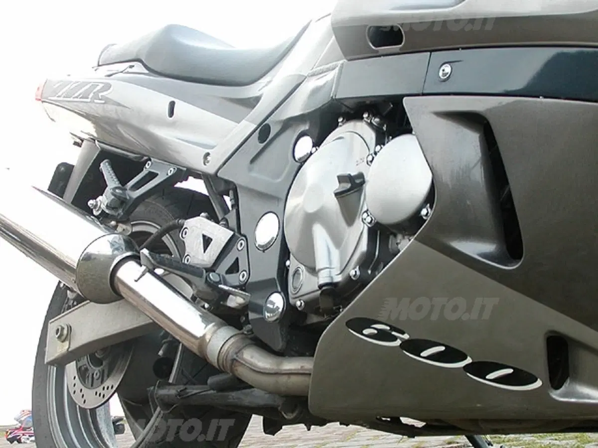 KAWASAKI ZZR 1200 e 600 (16)