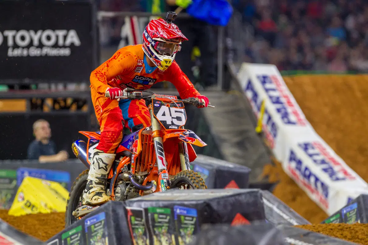 Ride in the USA. 'Last Man Standing?' (25)