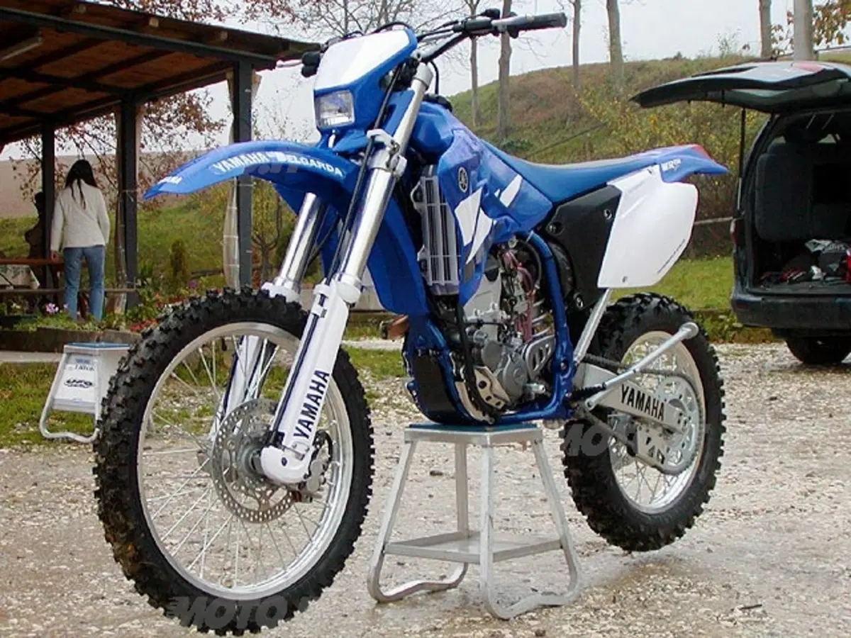 YAMAHA WR 250 F (3)